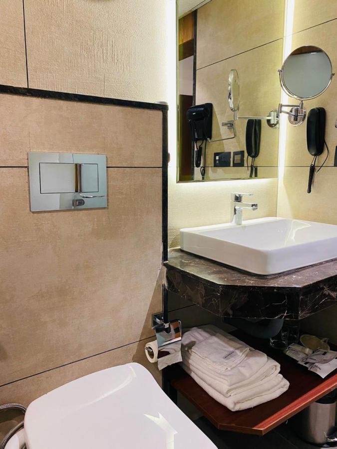 Royal Plaza Suites By Rak Rooms, Mangaluru Exteriör bild