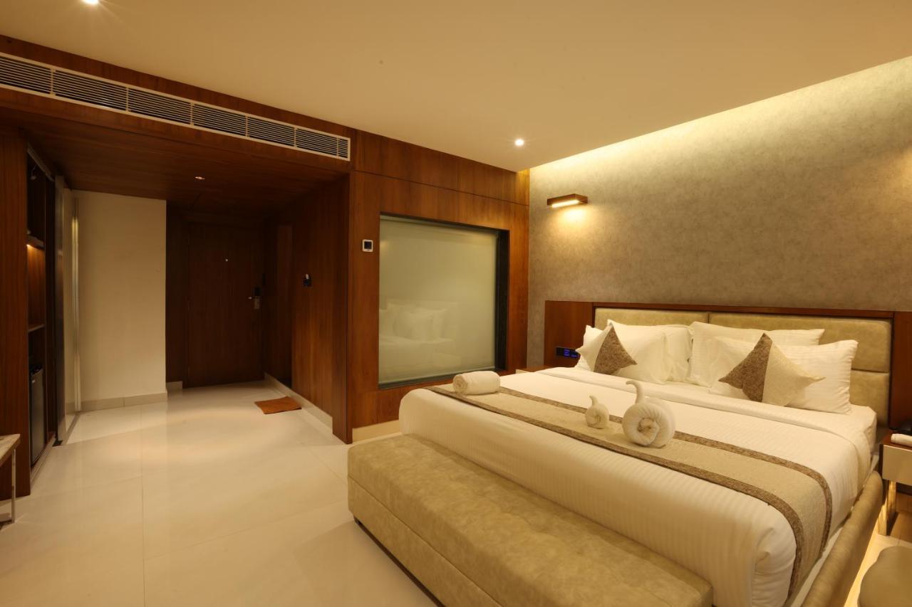 Royal Plaza Suites By Rak Rooms, Mangaluru Exteriör bild