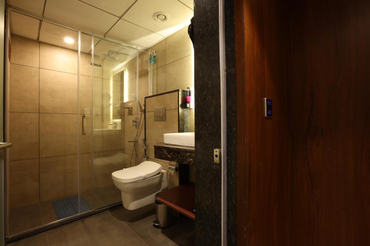 Royal Plaza Suites By Rak Rooms, Mangaluru Exteriör bild