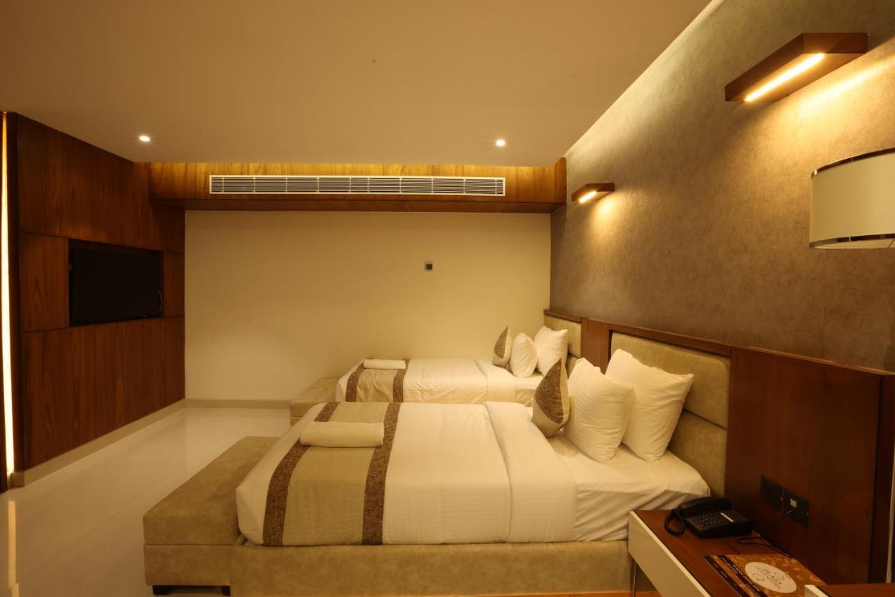Royal Plaza Suites By Rak Rooms, Mangaluru Exteriör bild