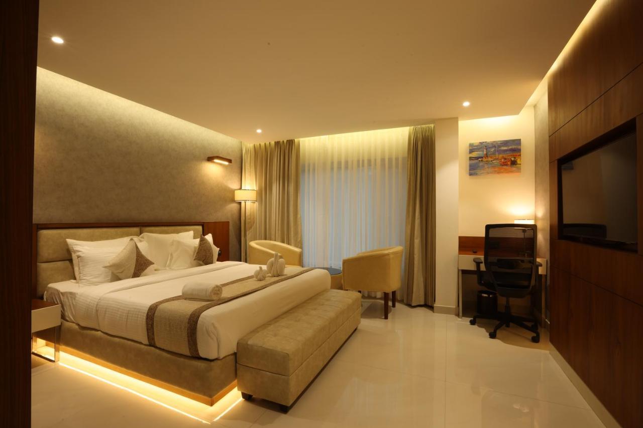 Royal Plaza Suites By Rak Rooms, Mangaluru Exteriör bild