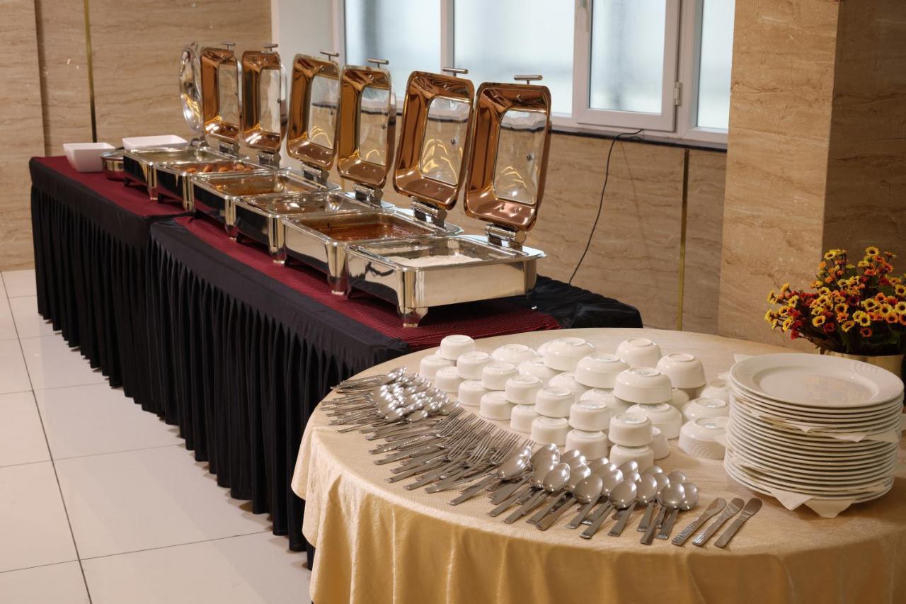 Royal Plaza Suites By Rak Rooms, Mangaluru Exteriör bild