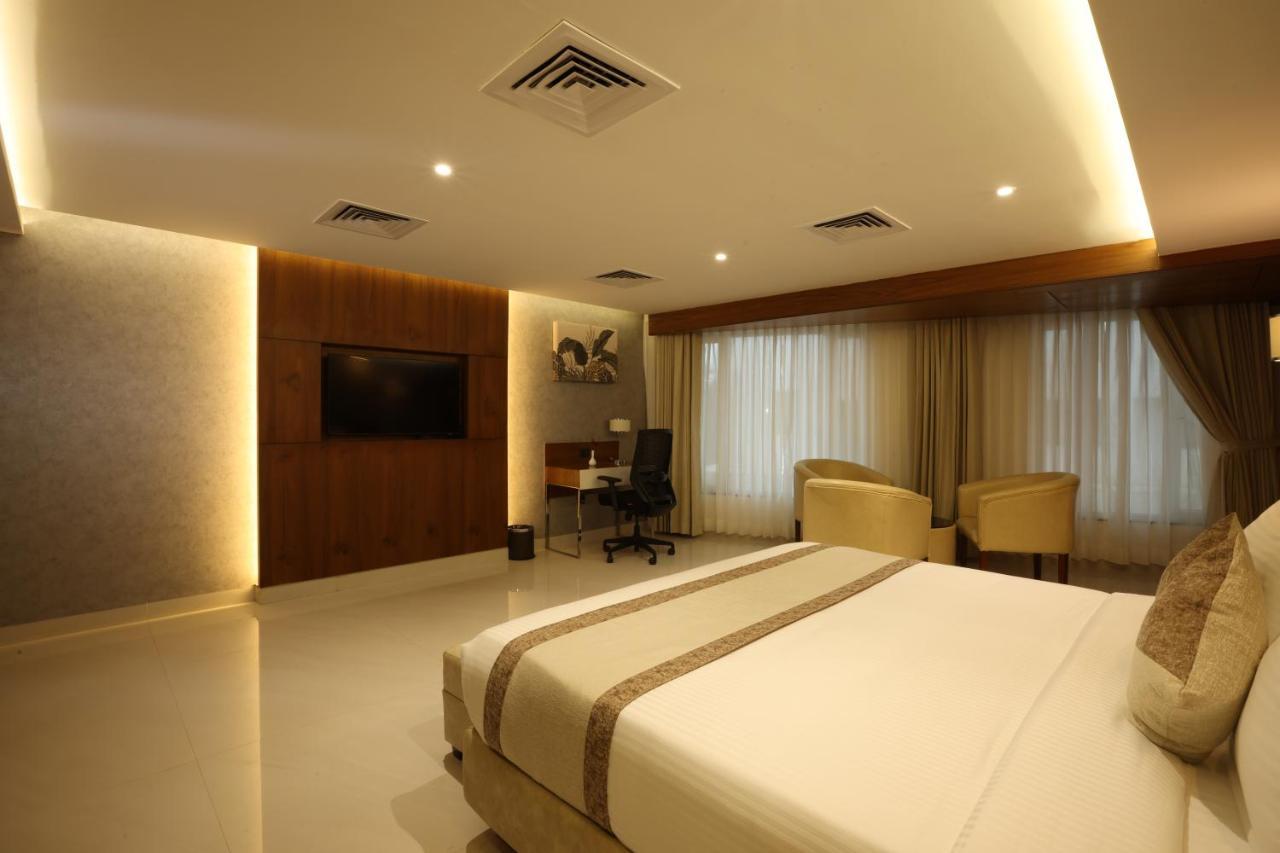 Royal Plaza Suites By Rak Rooms, Mangaluru Exteriör bild