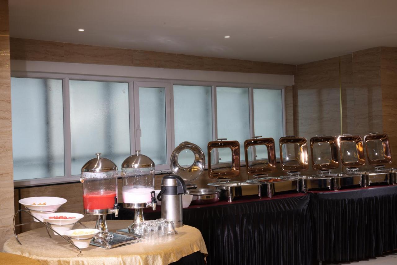 Royal Plaza Suites By Rak Rooms, Mangaluru Exteriör bild
