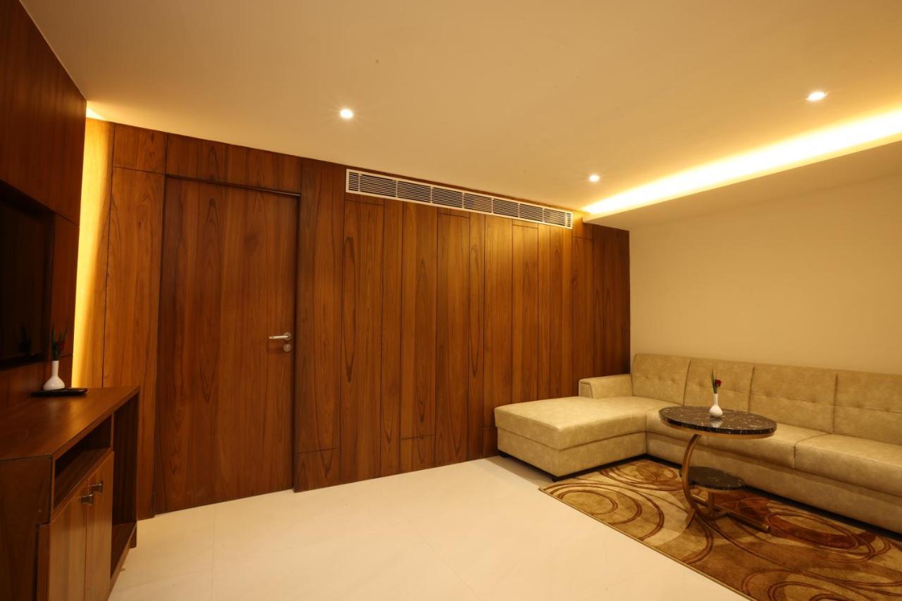 Royal Plaza Suites By Rak Rooms, Mangaluru Exteriör bild